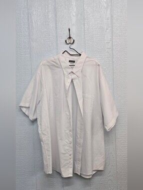 NWOT Size 21 Van Heusen Short Sleeve Button-Down Shirt - White